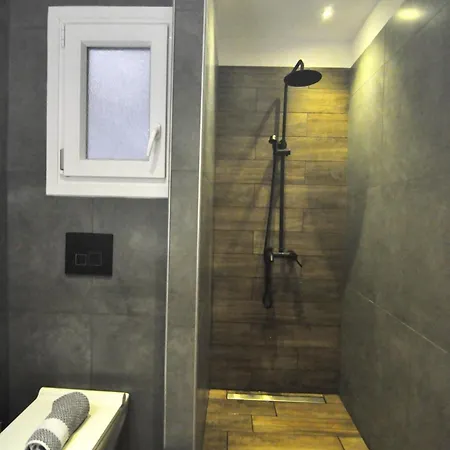 Zennova #81 Papazoli Str Apartment *